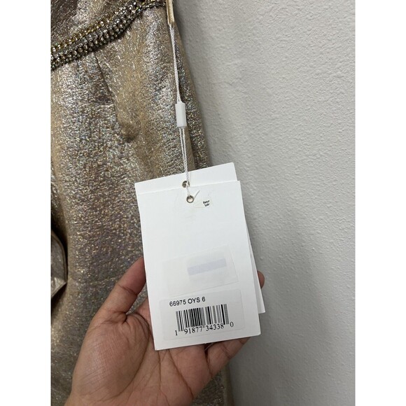 Mac Duggal One Shoulder Metallic Ruffled Evening Gown Dress Size 6 $598 - Picture 7 of 16